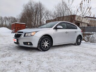 2012 Chevrolet Cruze I, серебристый, 530000 рублей, вид 2