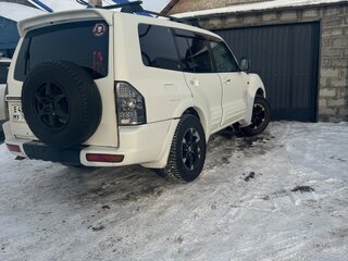 2001 Mitsubishi Montero III, белый, 670000 рублей, вид 5