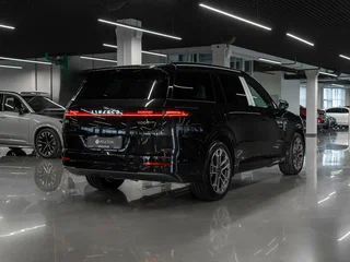 2026 Lynk & Co 900, чёрный, 7900000 рублей, вид 4