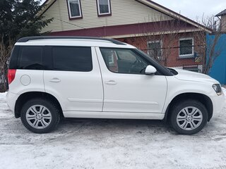 2015 Skoda Yeti I Рестайлинг, белый, 1250000 рублей, вид 2