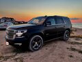 2015 Chevrolet Tahoe IV, чёрный, 3300000 рублей