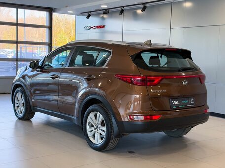 2016 Kia Sportage IV, коричневый, 1857000 рублей, вид 4