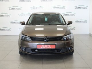 2011 Volkswagen Jetta VI, коричневый, 800000 рублей, вид 3