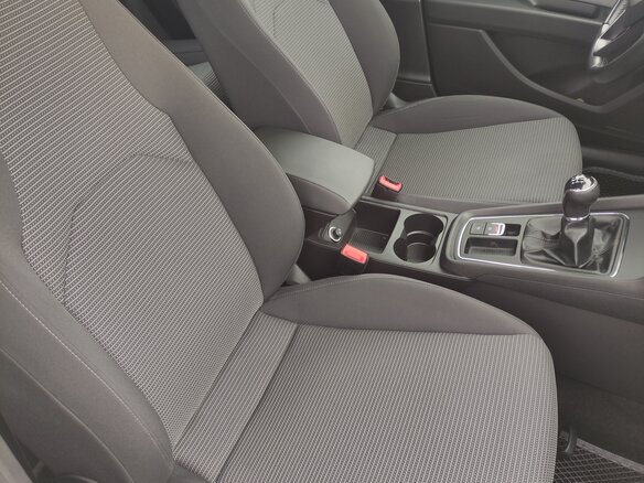2020 SEAT Leon III Рестайлинг, белый, 1730000 рублей - вид 15