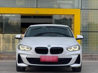 2023 BMW 1 серии 120i III (F52) Рестайлинг, белый, 1420000 рублей, вид 2