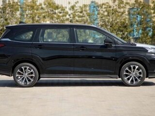 2025 Toyota Veloz, чёрный, 2910000 рублей, вид 2
