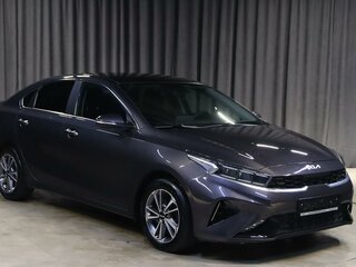 2021 Kia Cerato IV Рестайлинг, серый, 1699000 рублей, вид 3