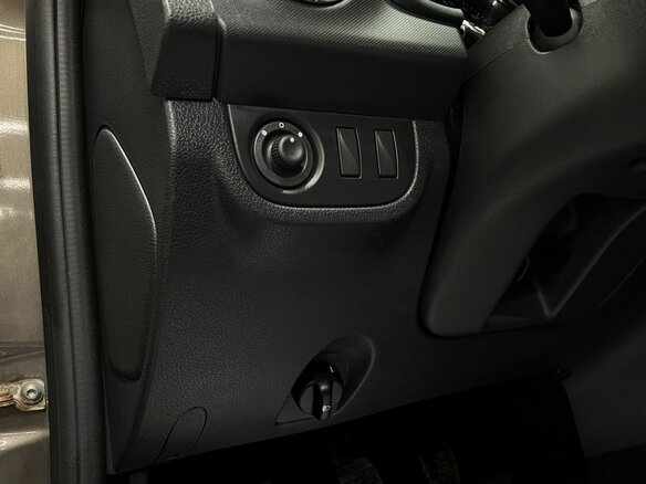 2019 Renault Logan II Рестайлинг, коричневый, 1040000 рублей - вид 18