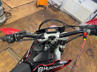 2012 Husqvarna TE 310, красный, 280000 рублей, вид 2
