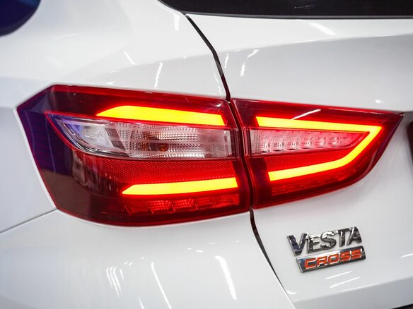 2024 Lada (ВАЗ) Vesta SW I Рестайлинг (NG), белый - вид 18