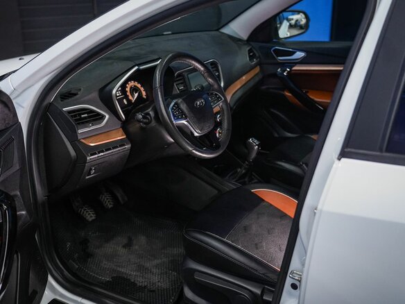 2024 Lada (ВАЗ) Vesta SW I Рестайлинг (NG), белый - вид 10