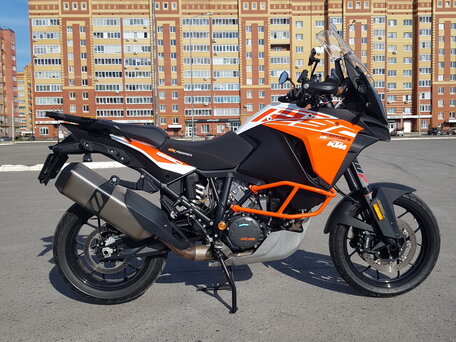 2017 KTM 1290 Super Adventure S, оранжевый, 1300000 рублей, вид 4