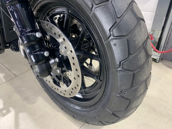 2021 Harley-Davidson Fat Bob, зелёный, 1750000 рублей - вид 27