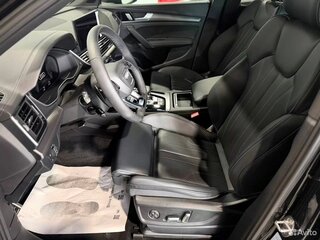 2025 Audi Q5 L 45 TFSI II (FY) Рестайлинг, чёрный, 5350000 рублей, вид 4