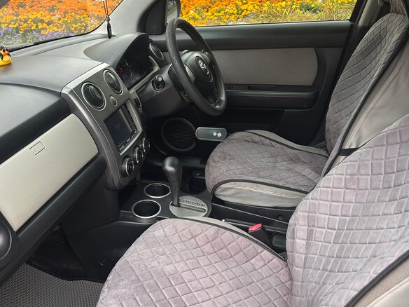 2004 Mazda Verisa, чёрный, 340000 рублей - вид 3