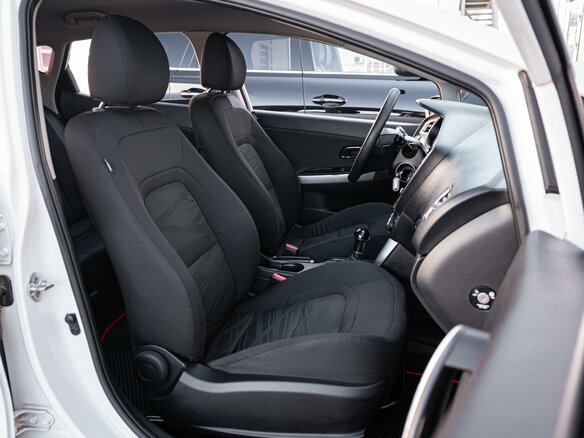 2017 Kia Ceed II Рестайлинг, белый, 1439000 рублей - вид 7