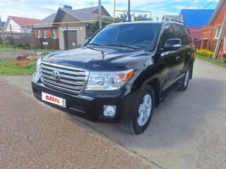 2013 Toyota Land Cruiser 200 Series Рестайлинг 1, чёрный, 4230000 рублей, вид 1