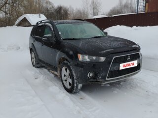 2010 Mitsubishi Outlander II Рестайлинг, чёрный, 899000 рублей, вид 4
