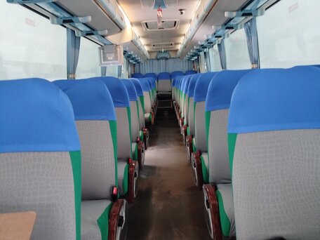2010 King Long XMQ6129Y, голубой, 2800000 рублей, вид 2