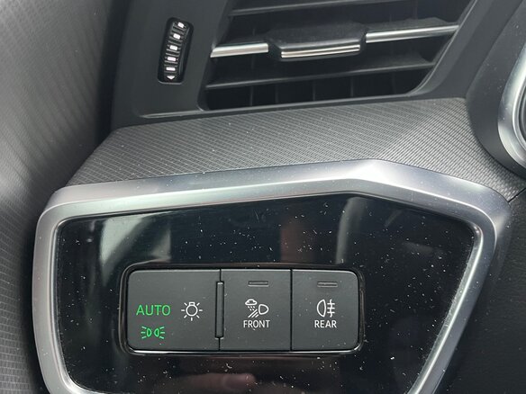 2019 Audi A6 40 TDI V (C8), белый - вид 27