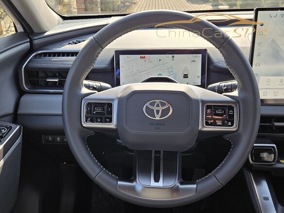 2026 Toyota RAV4 VI (XA60), белый, 4450000 рублей - вид 18