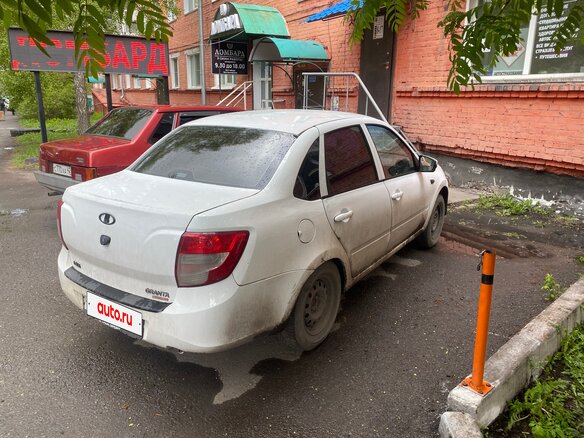 2013 Lada (ВАЗ) Granta I, белый, 400000 рублей - вид 1