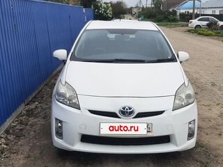 2011 Toyota Prius III (XW30), белый, 980000 рублей, вид 2