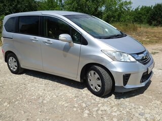 2016 Honda Freed I Рестайлинг 2, серый, 1250000 рублей, вид 2