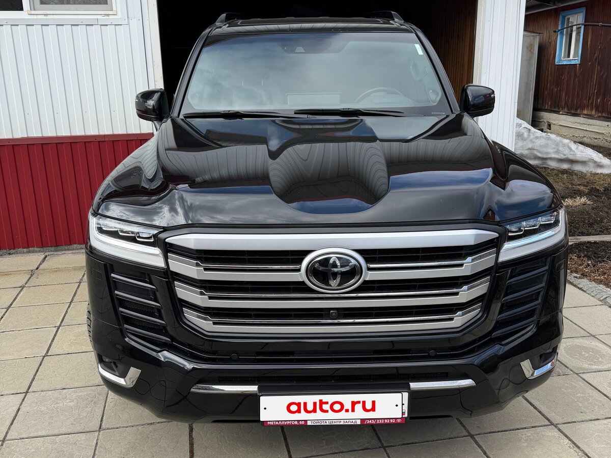 Открыть фотографии: Toyota Land Cruiser 300 Series