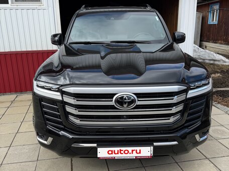Toyota Land Cruiser 300 Series