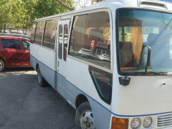 1996 Toyota Coaster, белый, 1300000 рублей