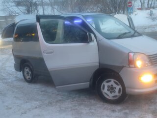 2000 Toyota Regius I Рестайлинг, серый, 800000 рублей, вид 1