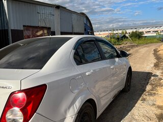 2014 Chevrolet Aveo II, белый, 390000 рублей, вид 3