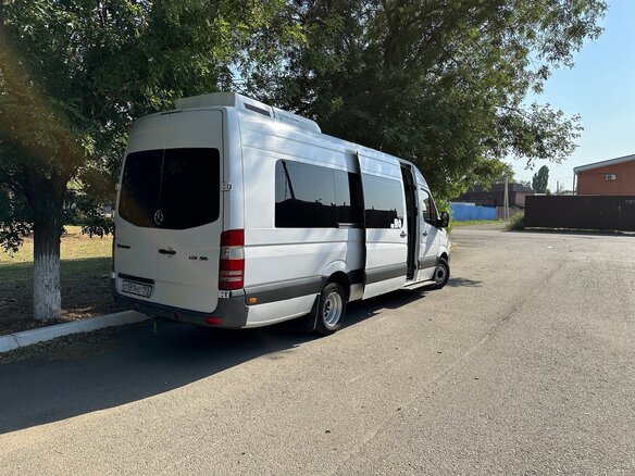 2012 Mercedes-Benz Sprinter, белый, 2550000 рублей - вид 2