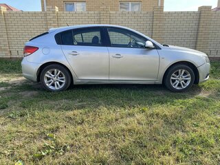 2012 Chevrolet Cruze I, серебристый, 550000 рублей, вид 2