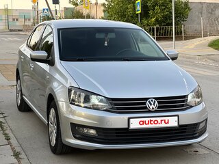 2018 Volkswagen Polo V Рестайлинг, серебристый, 920000 рублей, вид 4