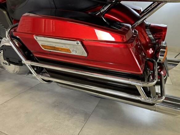 2011 Harley-Davidson Electra Glide, красный, 1095000 рублей - вид 14