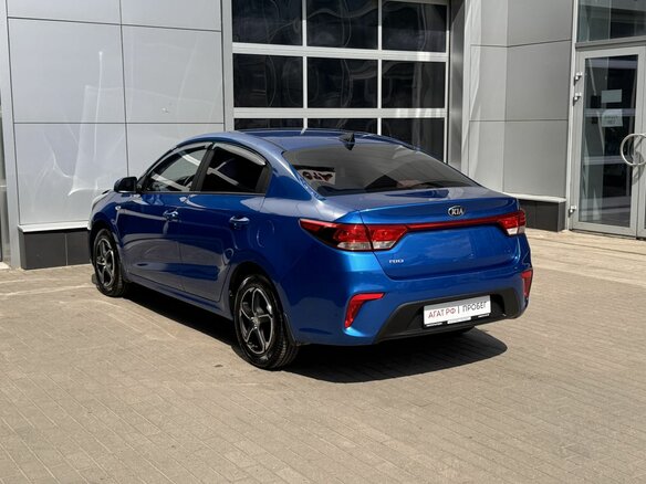 2018 Kia Rio IV, голубой, 1200000 рублей - вид 4