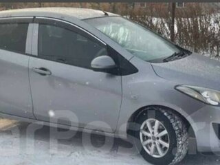 2009 Mazda Demio III (DE), серебристый, 450000 рублей, вид 1