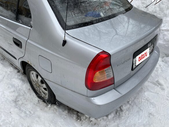 2005 Hyundai Accent ТагАЗ II, серебристый, 330000 рублей - вид 5