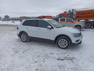 2020 Volkswagen Tiguan II, белый, 2450000 рублей, вид 1