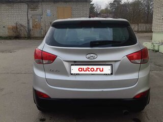 2014 Hyundai ix35 I Рестайлинг, серебристый, 1100000 рублей, вид 3