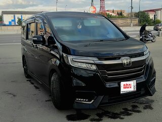 2019 Honda Stepwgn Spada V Рестайлинг, чёрный, 2500000 рублей, вид 2