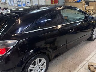 2007 Opel Astra GTC H Рестайлинг, чёрный, 485000 рублей, вид 5
