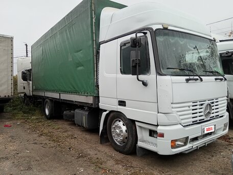 2000 Mercedes-Benz Actros, белый, 1700000 рублей, вид 1