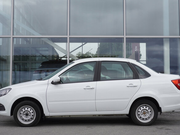 2024 Lada (ВАЗ) Granta I Рестайлинг, белый, 750000 рублей - вид 7