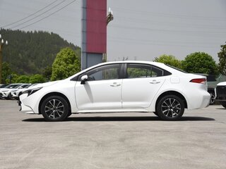 2022 Toyota Levin XII (E210), белый, 1400000 рублей, вид 3