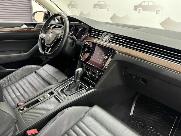 2019 Volkswagen Passat B8, белый, 1900000 рублей - вид 9