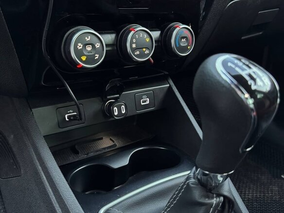 2023 Lada (ВАЗ) Vesta Cross I Рестайлинг (NG), белый, 1100000 рублей - вид 7