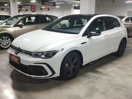 2022 Volkswagen Golf VIII, белый, 1750000 рублей, вид 1